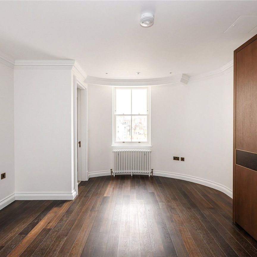 Charles Street, W1J - Photo 1