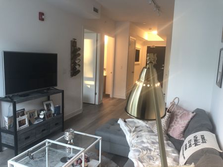 For Lease - 5260 Dundas Street Unit# 35, Burlington, Ontario - Photo 2