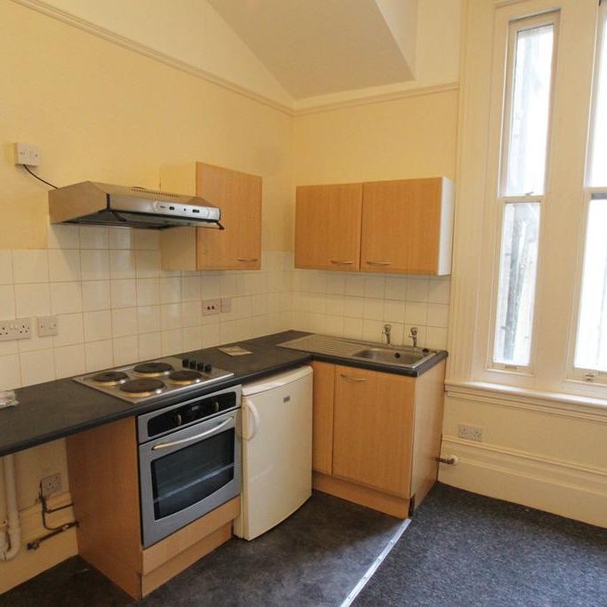 Studio to rent - Photo 1