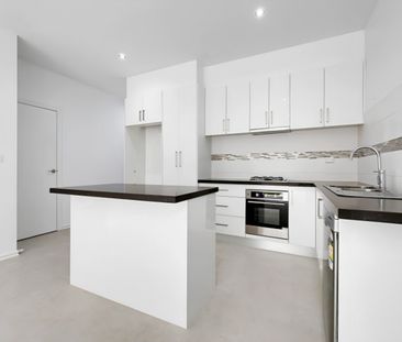 Modern Comfort in a Prime Glenroy Location - Photo 5