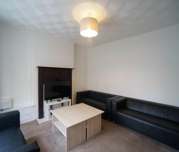 7 College Road - Photo 3