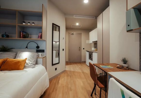 Carrer de Puigcerdà, Barcelona, Catalonia 08020 - Photo 1