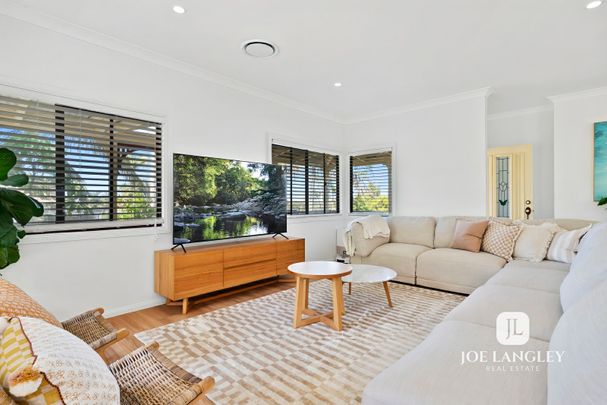 15 Bertrand Road, Sunrise Beach QLD 4567 - House For Rent | Domain - Photo 1