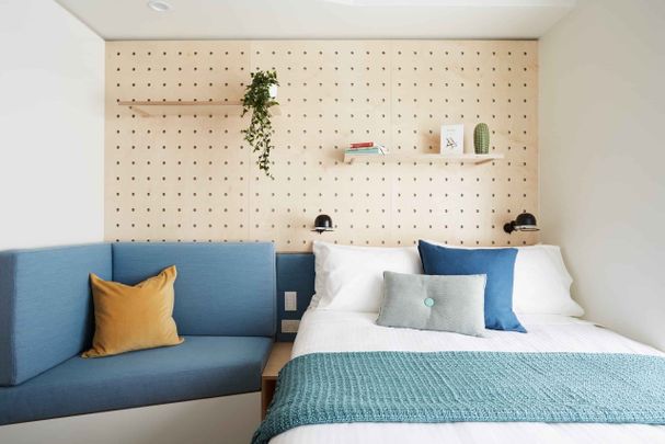 Signature Studio Suite - Photo 1