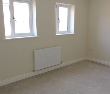 4 Bed Mid Terrace Meynell Road Leicester LE5 - Ace Properties - Photo 5