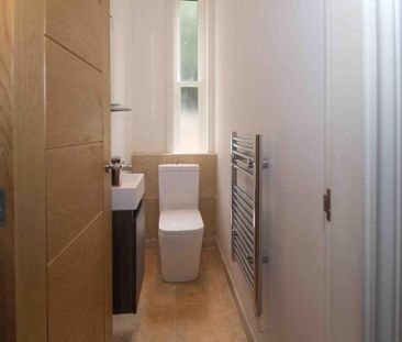 2 bedroom flat to rent - Photo 6