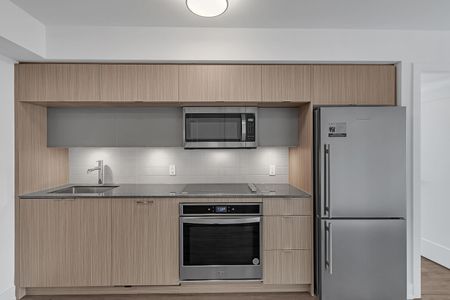 For Lease - 585 Bloor Street Unit# 1717, Toronto, Ontario - Photo 2