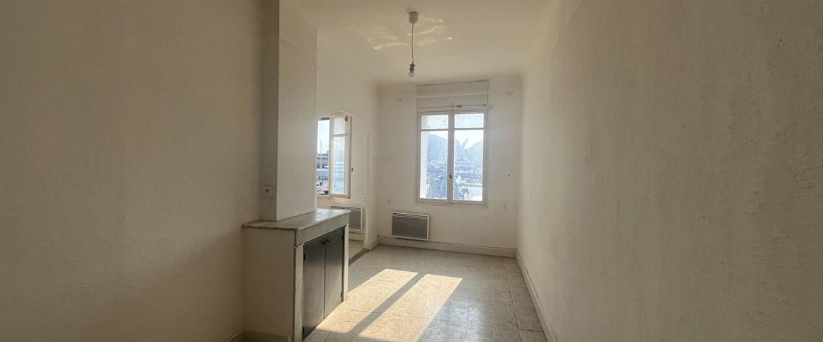 APPARTEMENT LA CIOTAT - 2 pièce(s) - 72.62 m2, - Photo 1