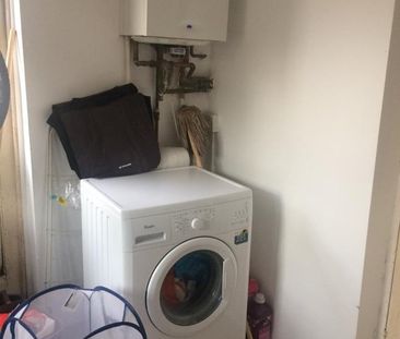Room in a Shared House, Neville Road, E7 - Photo 2