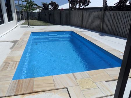 9 CHANNEL STREET, Bushland Beach QLD 4818 - House For Rent - $570 | Domain - Photo 3