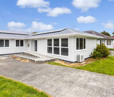 11 Marion Street, Silverstream - Photo 4