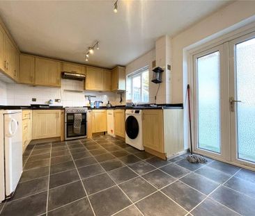 3 bedroom detached house to rent - Photo 5