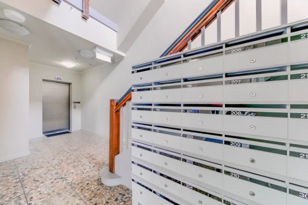 255 Cardigan Street, Melbourne - Photo 1