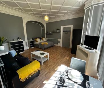 Studio to rent - Photo 2