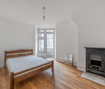 Flat to rent - Deptford Church Street, London, SE8 - Photo 6