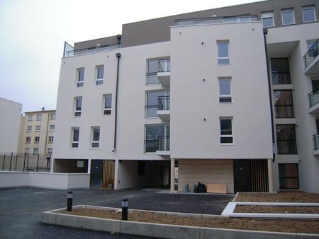 Location Appartement 2 pièces 46m² REIMS 51100 - Photo 2