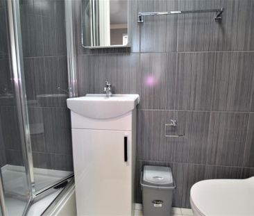 1 bedroom in a house share to rent - Photo 6