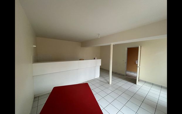 Location Maison 4 pièces 134 m² Chaillac - Photo 1