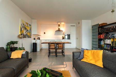 Ruim en stijlvol appartement in de populaire Cadixwijk - Foto 4