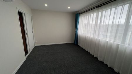4 bedrooms in Glen Eden - Photo 2