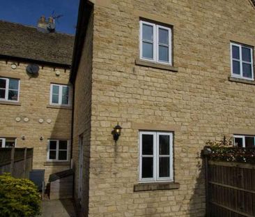 Valence Court, Bampton, Oxfordshire, OX18 - Photo 2