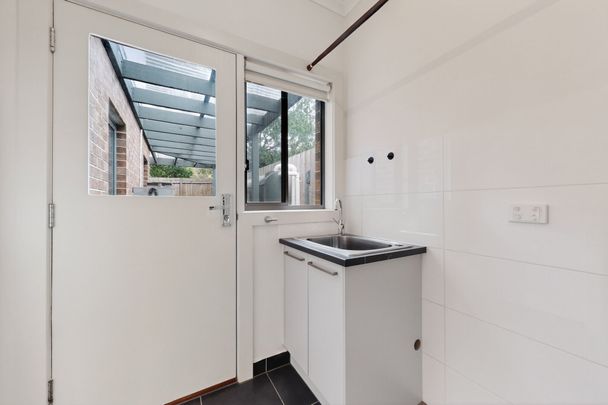 STUNNING TOWNHOUSE - Photo 1