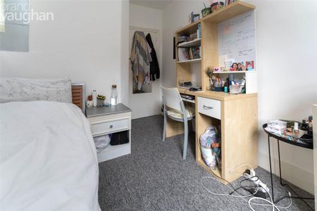 4 bedroom terraced house to rent - Photo 4