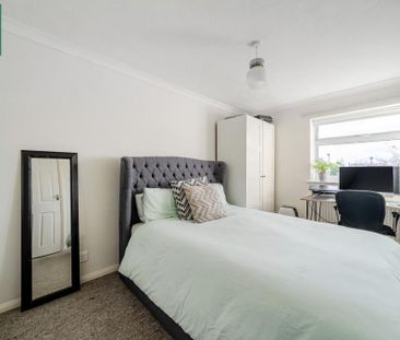 3 bedroom semi-detached house to rent - Photo 6