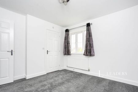 2 bedroom end of terrace house to rent - Photo 3