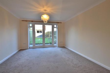 2 bedroom terraced house to rent - Photo 3