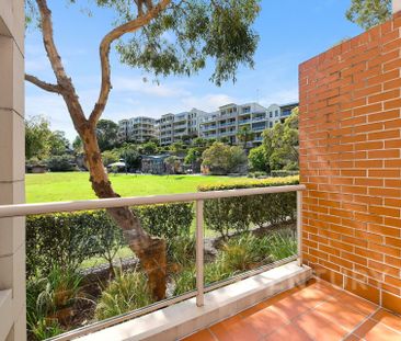 Harbour Views & Resort-Style Living by the Foreshore - Photo 6