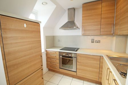 Rhydes Court 199-201 Fidlas Road, CF14 5NA, Cardiff - Photo 2