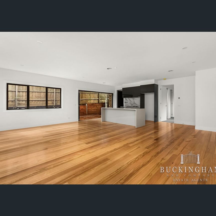 First Class Living - Photo 1