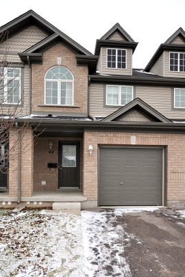 30 Vaughan St, Guelph - Photo 1