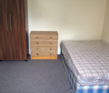 7 bedroom private hall to rent - Photo 5