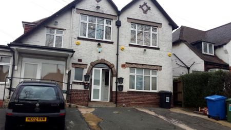 3 bedroom flat to rent - Photo 5