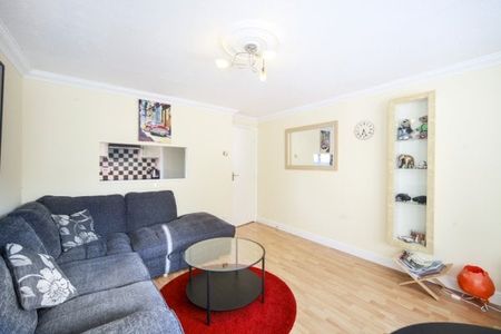 Turnpike Lane, Sutton, SM1 - Photo 2