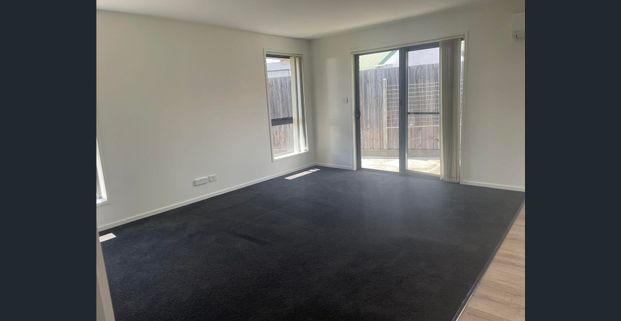 Modern Unit - Photo 1