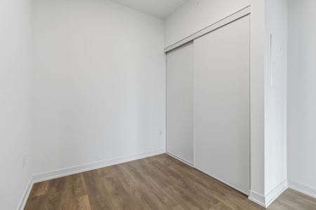 For Lease - 4878 Powers Common Unit# 224, Burlington, Ontario - Photo 4