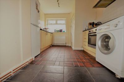 1 bedroom House Share in Langdale Avenue HS, Leeds - Photo 5