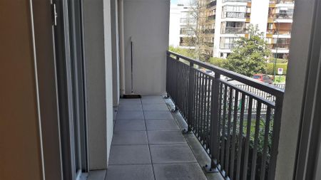 location Appartement T2 DE 42.28m² À LE CHESNAY - Photo 2