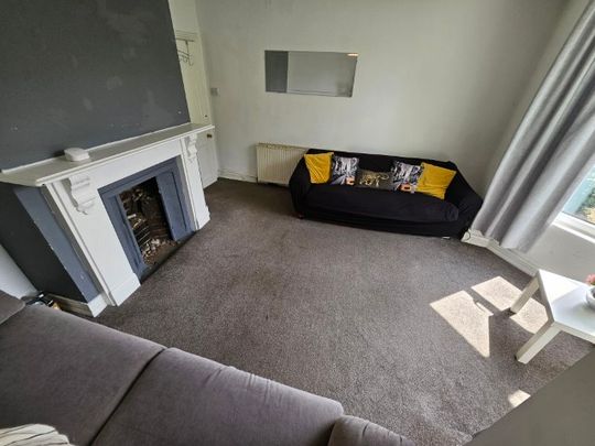 Beechwood Grove, Burley, LEEDS, LS4 2LT - Photo 1