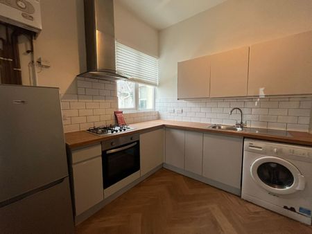 Woodland Terrace, Flat 3, Plymouth - Photo 2