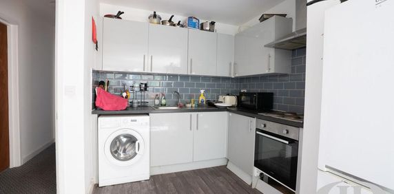 1 bedroom property to rent - Photo 2