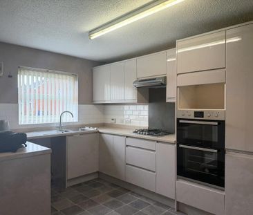 2 bedroom terraced house to rent - Photo 1