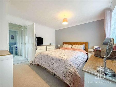 Oak Eggar Chase, Ipswich, IP8 - Photo 3