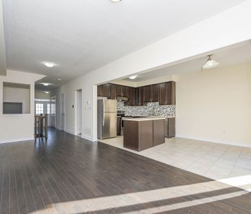 For Lease - 18 Cohoe Street, Brampton, Ontario - Photo 6