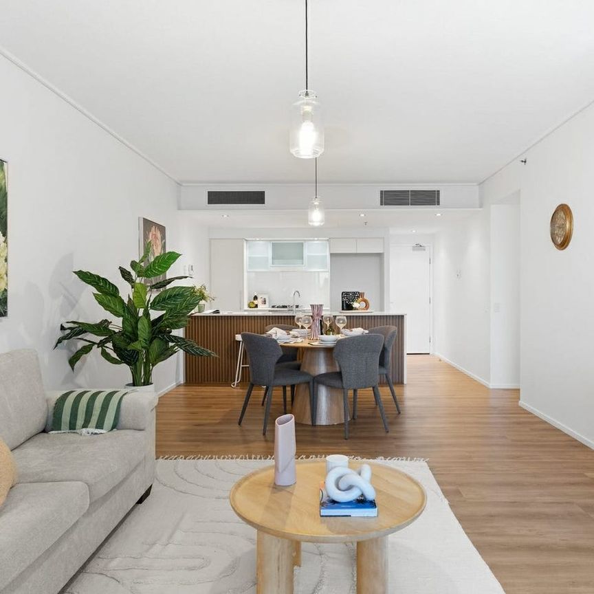 Panoramic Riverfront Living in Skyline Apartments - Photo 1