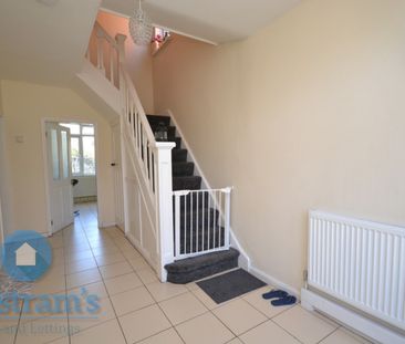 4 bed Detached House for Rent - Photo 3