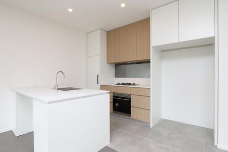 10 Teague Crescent, Braybrook VIC 3019 - Photo 5